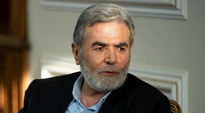 A picture of Ziyad al-Nakhleh in a meeting with Hossein Amirabdollahian, Minister of Foreign Affairs of Iran