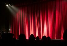 Le théatre Monnot contraint d’annuler la pièce de Wadji Mouawad people at theater