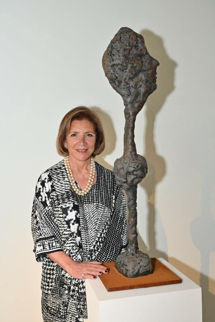 mirros alida L'artiste Alida Torbay - Photo par Joe Bark