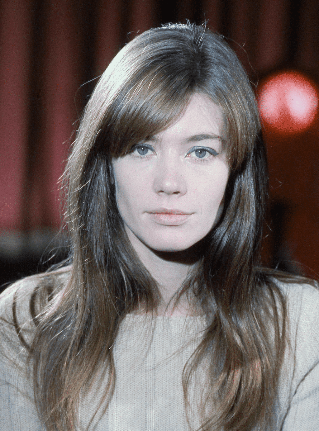 Françoise Hardy : Une Étoile S’éteint et nous lui disons adieu