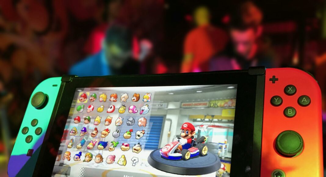 turned on red and green nintendo switch