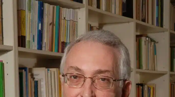 Hommage à Georges Corm : Une Vie Consacrée à la Compréhension du Monde Arabe