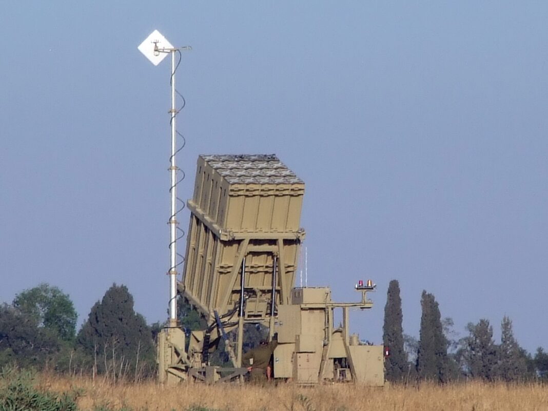 Les États-Unis déploient un système antimissile THAAD en Israël