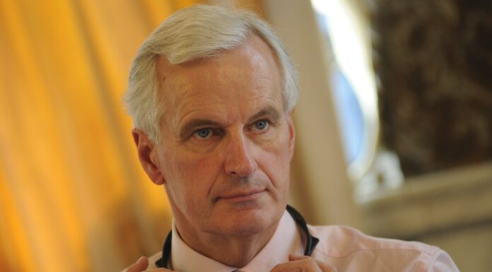 La France a un nouveau premier ministre: Michel Barnier