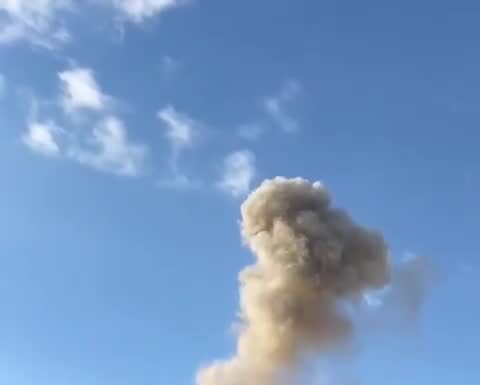 Le Hezbollah frappe le centre d'Israël avec des missiles longue portée, des explosions retentissent en Cisjordanie