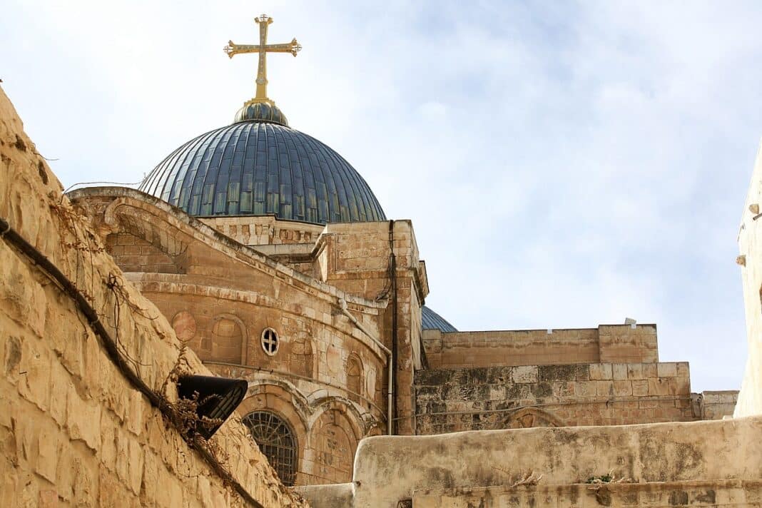 basilica of the holy sepulchre, jerusalem, israel