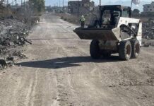 Le raid effectué par des avions israéliens à l'aube a conduit à la fermeture de la route entre Ansar et Al-Duwair au niveau de l'intersection de Ksara à Safour. Les équipes d'ambulances, accompagnées d'un bulldozer de type "Bobcat", ont travaillé à la rouvrir et à rétablir la circulation.