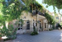 Baalbeck sous les bombes : l’hôtel Palmyra et les habitations voisines des ruines romaines gravement endommagés