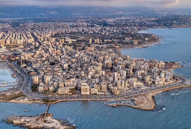 Sit-in des employés municipaux d’El-Mina à Tripoli : un cri pour les salaires et la couverture santé