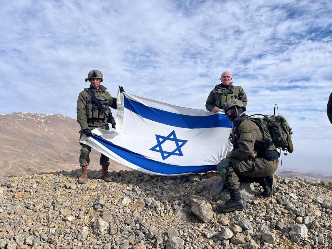 Israël renforce sa présence en Syrie : frappes aériennes et tensions autour du Golan