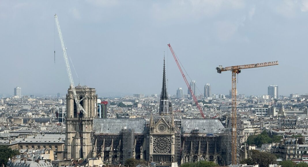 A view of the city of paris from the top of the eiffel tower