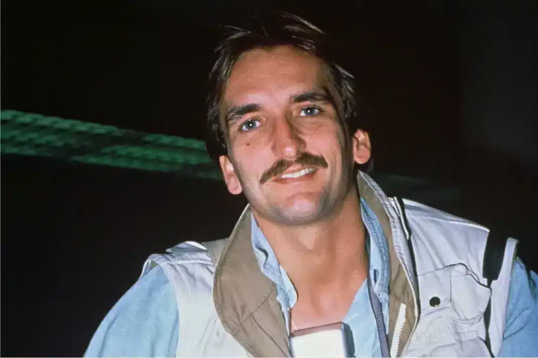 Roger Auque : journaliste et espion multicarte