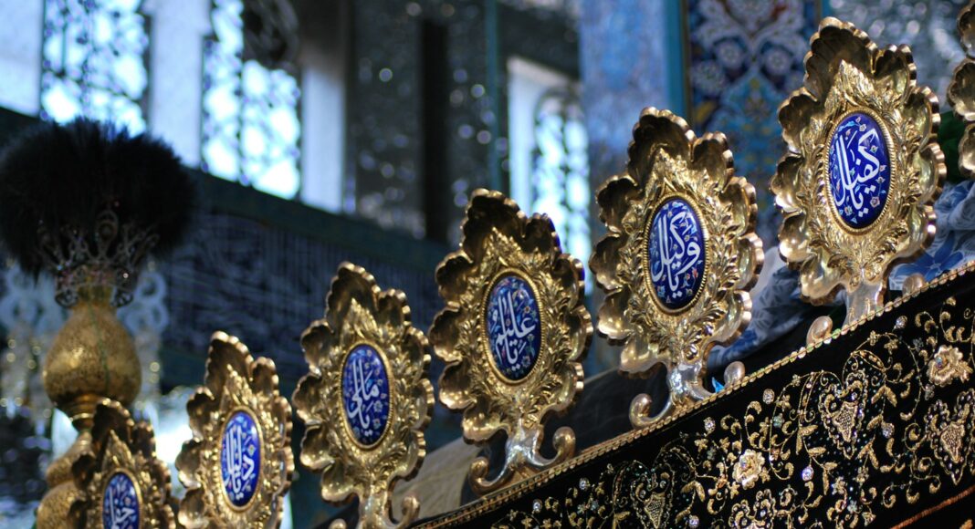 blue and gold floral ornament