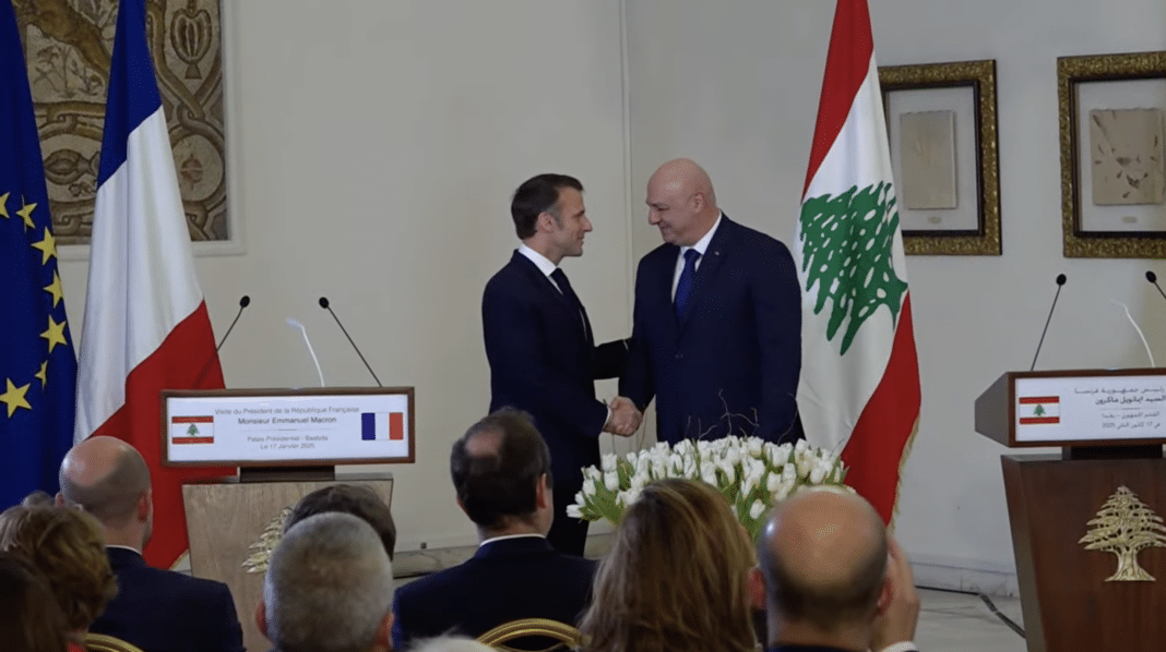 Macron depuis Baabda: Nous soutiendrons votre objectif d&rsquo;un Liban souverain