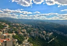 Focus: Propriété secondaires, biens immobiliers, justice fiscale au menu du futur gouvernement Nawaf Salam aerial photo of city