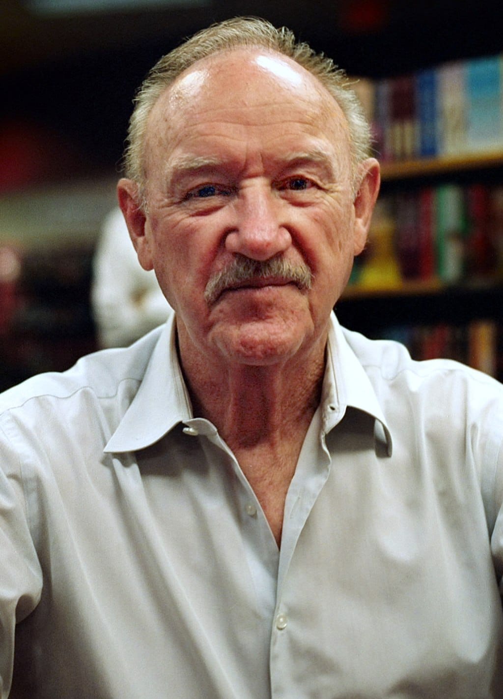 Hommage à Gene Hackman : Une légende s’éteint avec son épouse et leur fidèle compagnon