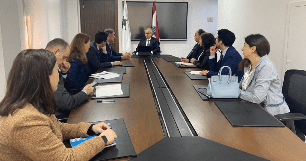 Liban : Le ministre de l’Économie affirme l’engagement du gouvernement dans les négociations avec le FMI