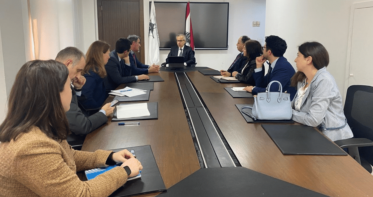 Liban : Le ministre de l’Économie affirme l’engagement du gouvernement dans les négociations avec le FMI