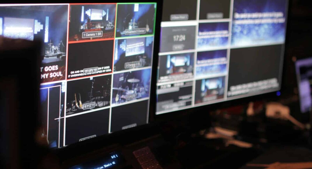 computer monitor and equalizer