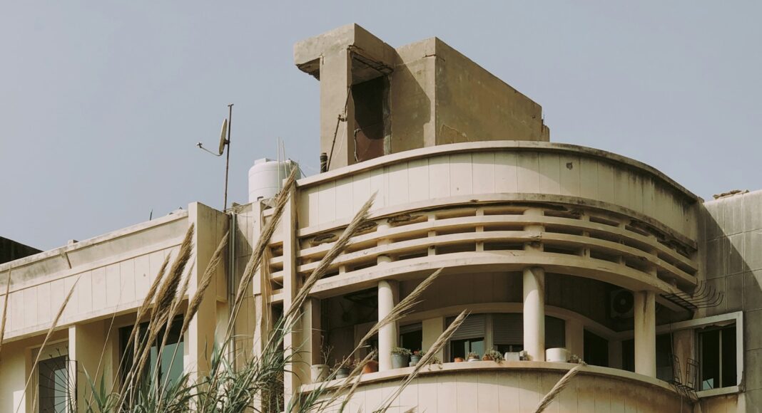 beige concrete building during daytime