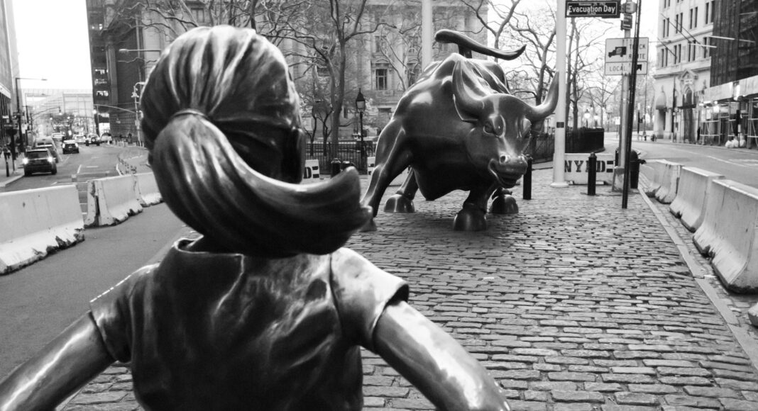 grayscale photo of statue of man