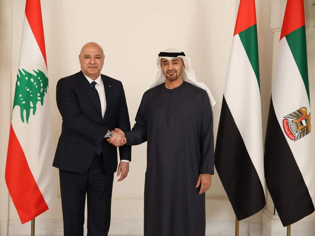 Les Émirats lèvent l’interdiction de voyager au Liban lors de la visite du président Aoun Les Émirats lèvent l’interdiction de voyager au Liban lors de la visite du président Aoun
