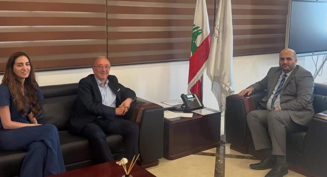 وفد من الجمعية الطبية اللبنانية الاوروبية يلتقي وزير الصحة ركان نصرالدين ويبحث سبل تعزيز التعاون بين الجمعية والوزارة.