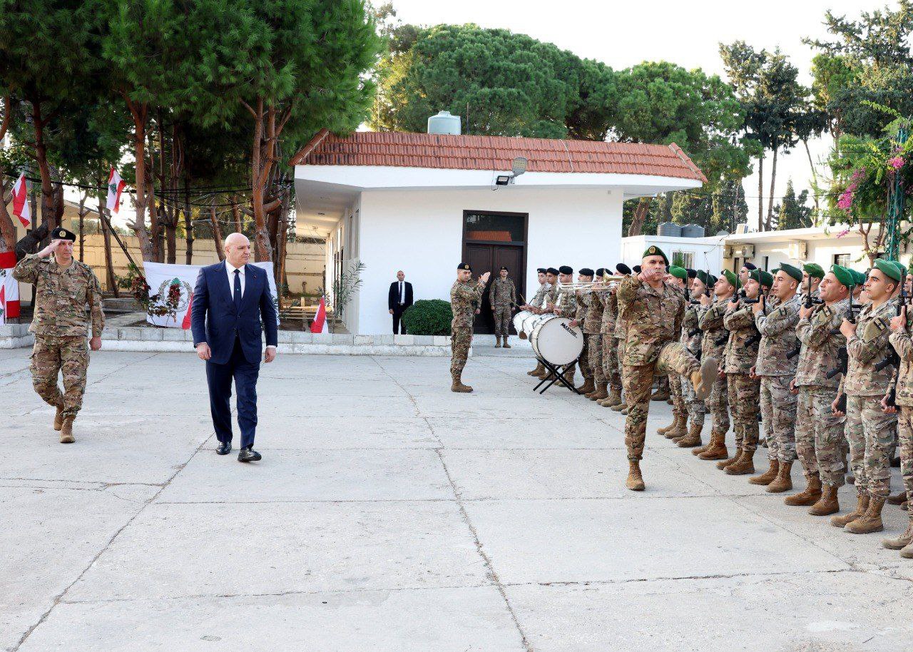 À Tyr, Joseph Aoun promet un Sud libéré : « Seul le drapeau libanais flottera sur nos frontières » À Tyr, Joseph Aoun promet un Sud libéré : « Seul le drapeau libanais flottera sur nos frontières »