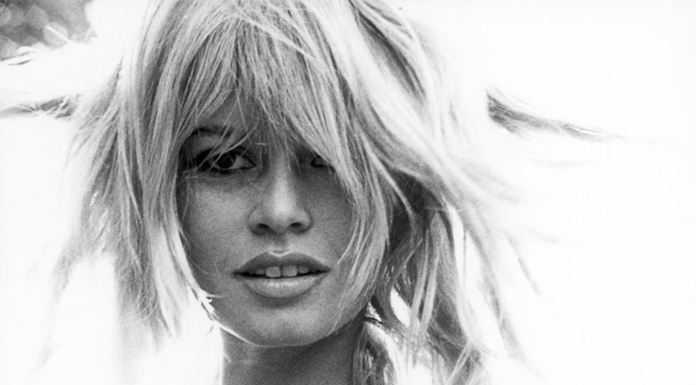 Brigitte Bardot : la beauté universelle, du mythe des années 60 à la “BB” que chaque génération cherche encore