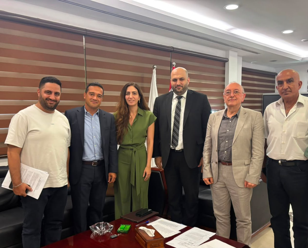 مشاريع 简عاون